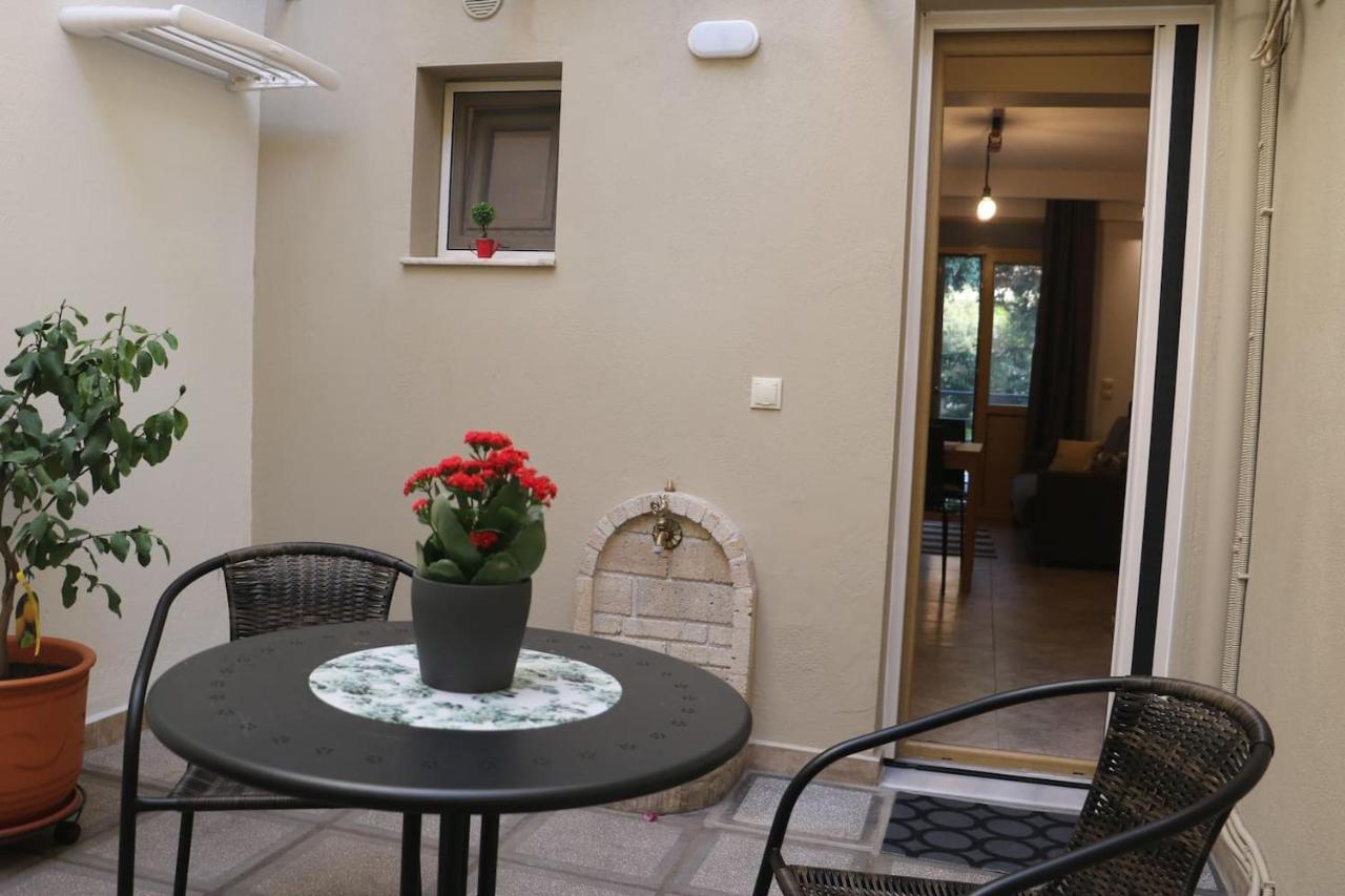 Quiet Urban Studio With Private Backyard Thessaloniki Exterior foto
